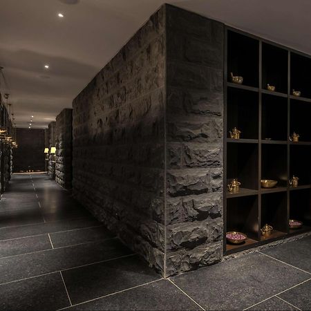 Radisson Blu Hotel & Spa, ナーシク エクステリア 写真