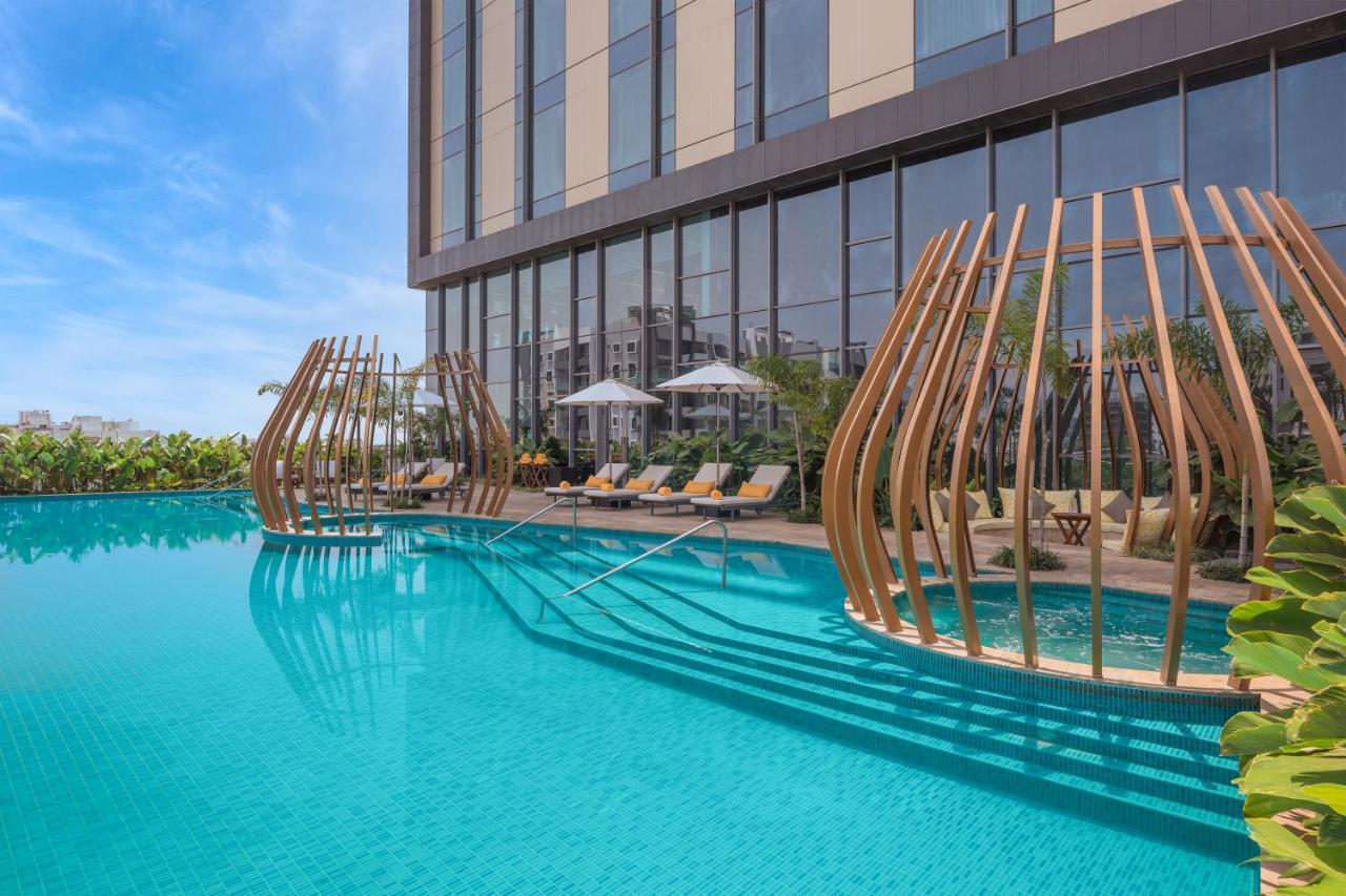 Radisson Blu Hotel & Spa, ナーシク エクステリア 写真