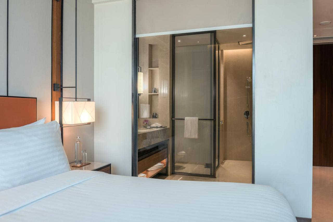 Radisson Blu Hotel & Spa, ナーシク エクステリア 写真