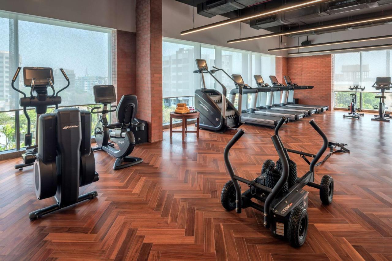 Radisson Blu Hotel & Spa, ナーシク エクステリア 写真