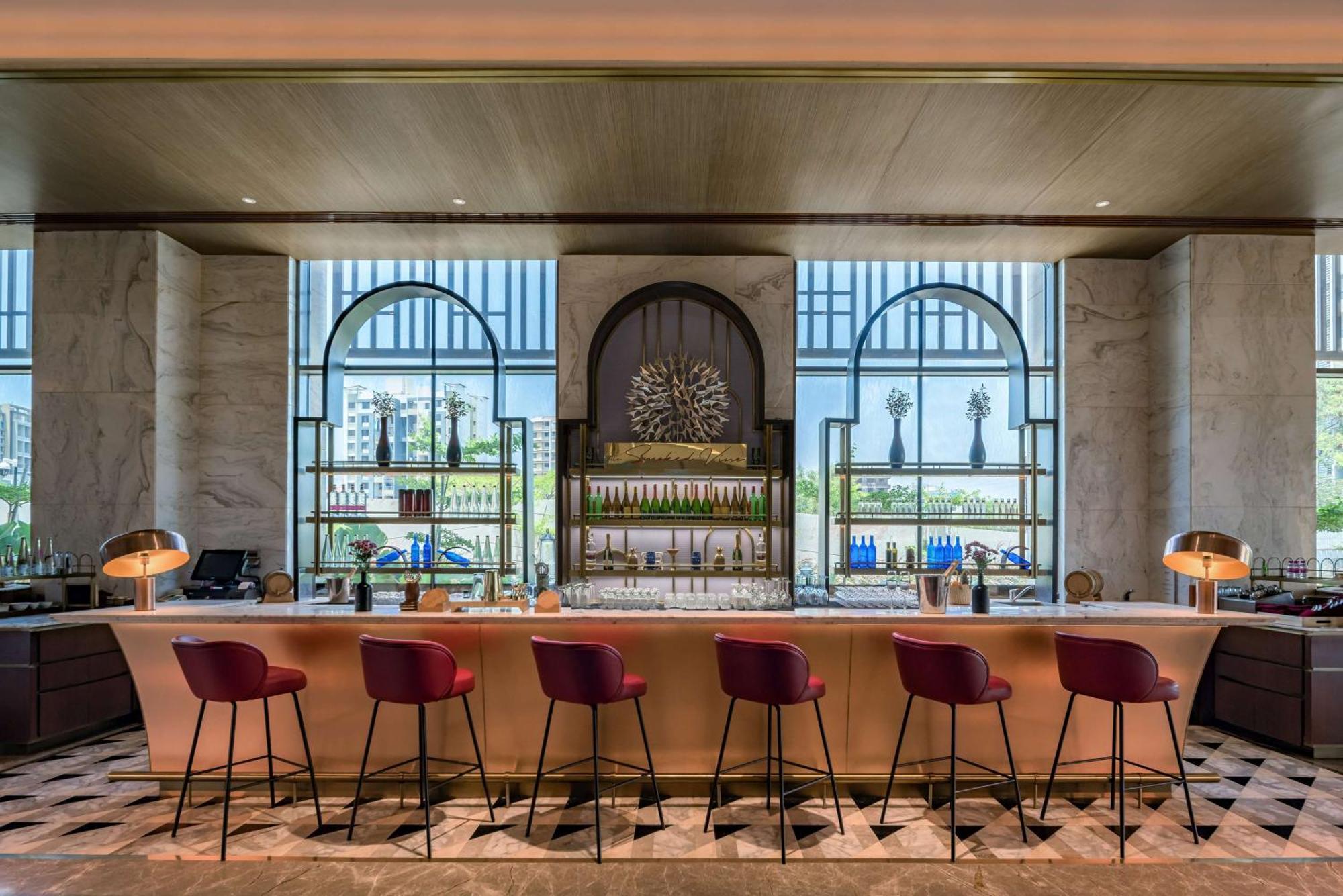 Radisson Blu Hotel & Spa, ナーシク エクステリア 写真