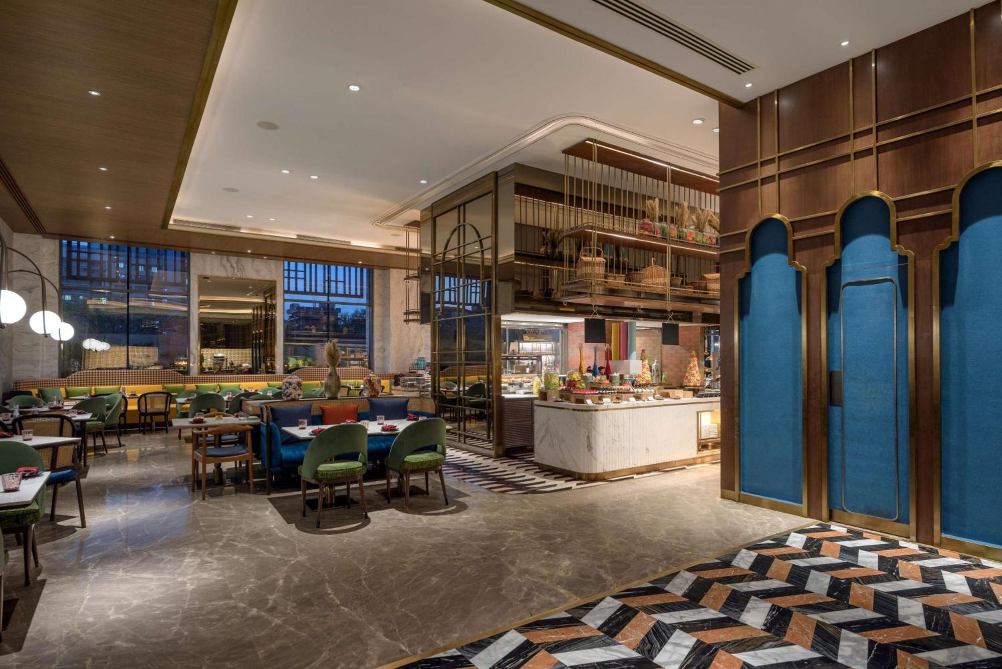 Radisson Blu Hotel & Spa, ナーシク エクステリア 写真