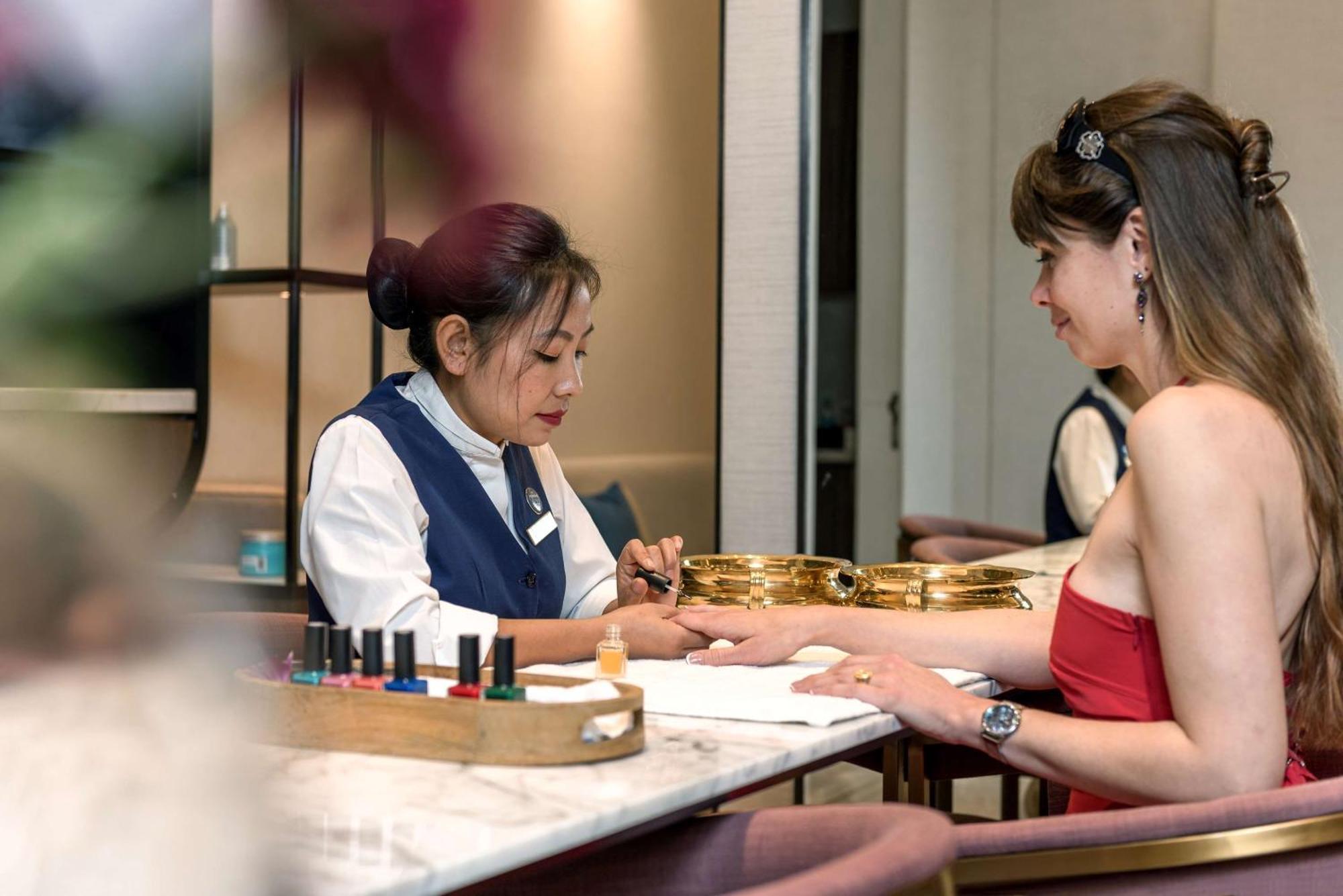 Radisson Blu Hotel & Spa, ナーシク エクステリア 写真